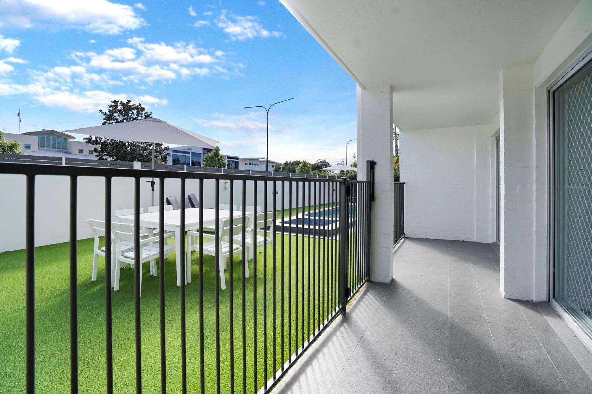 Noosa Parade Holiday Inn Værelse billede